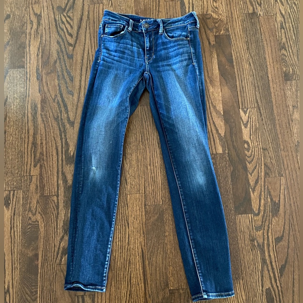 Blue Skinny Jeans from American Eagle Outfitters (Size 4 Regular)